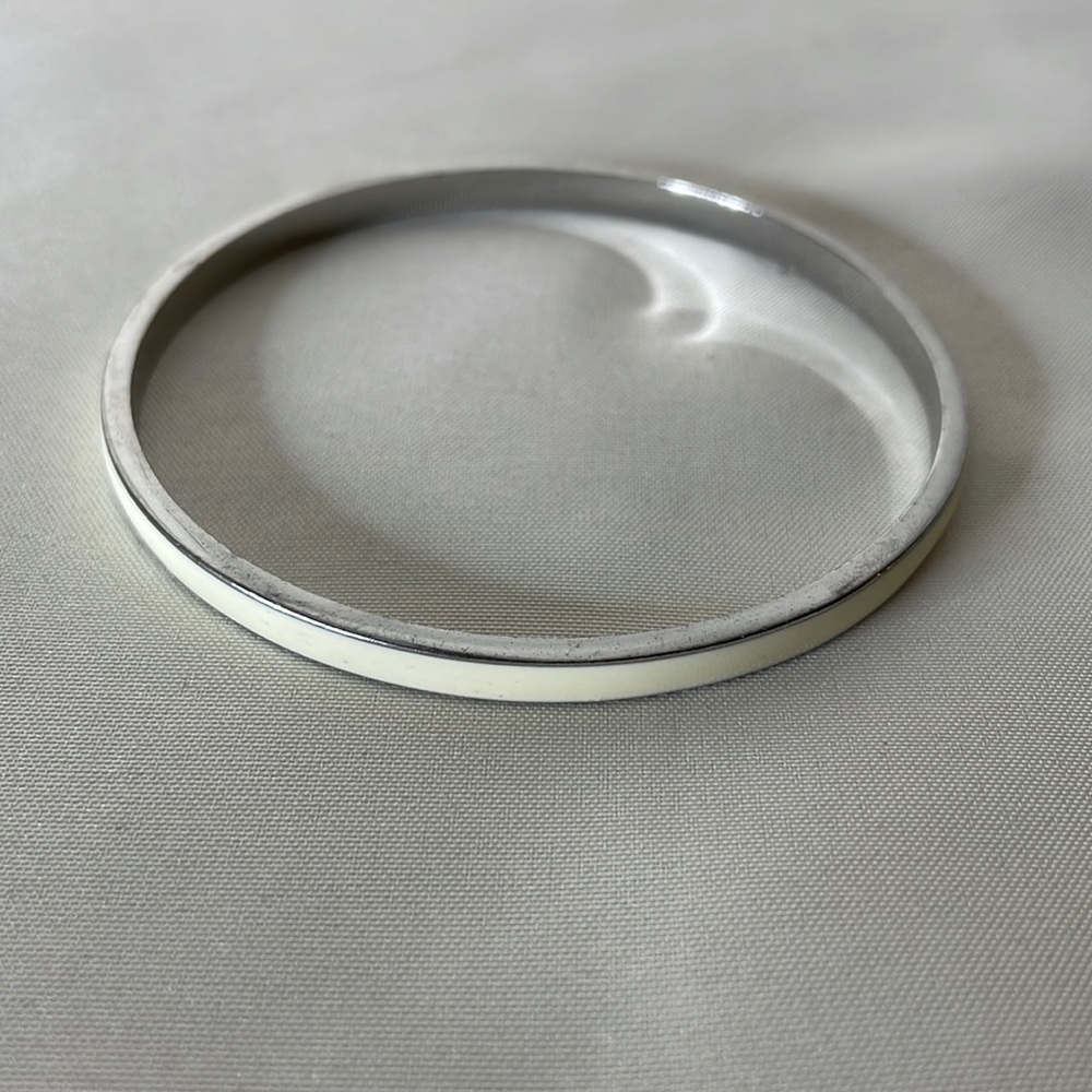 Bangle bracelet silver tone and cream